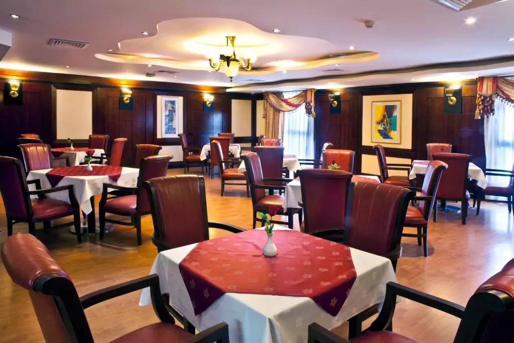 Landmark Plaza Hotel